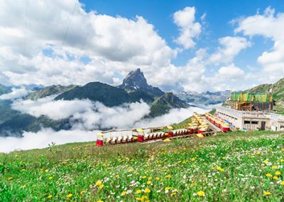 Una agencia de viajes a tu medida, para soñar y descubrir el Pirineo con las mejores ofertas y propuestas. Ven a disfrutar de nuestras experiencias en Pirineos con Jaca como punto de partida…